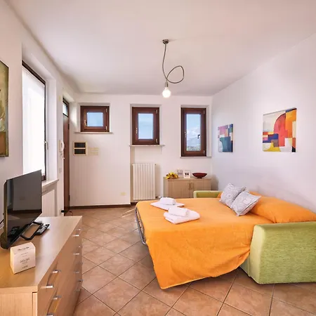 Miralago - Regarda Travel * Lazise